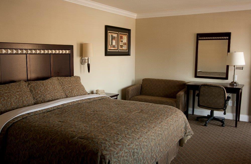 Vagabond Inn Whittier Δωμάτιο φωτογραφία