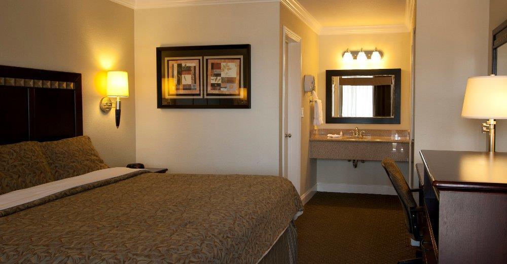Vagabond Inn Whittier Δωμάτιο φωτογραφία