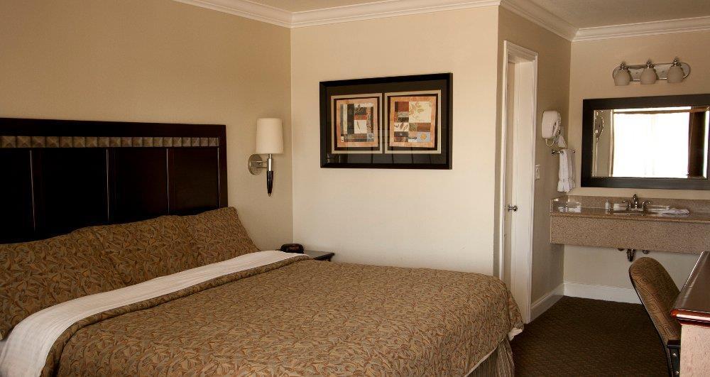 Vagabond Inn Whittier Δωμάτιο φωτογραφία
